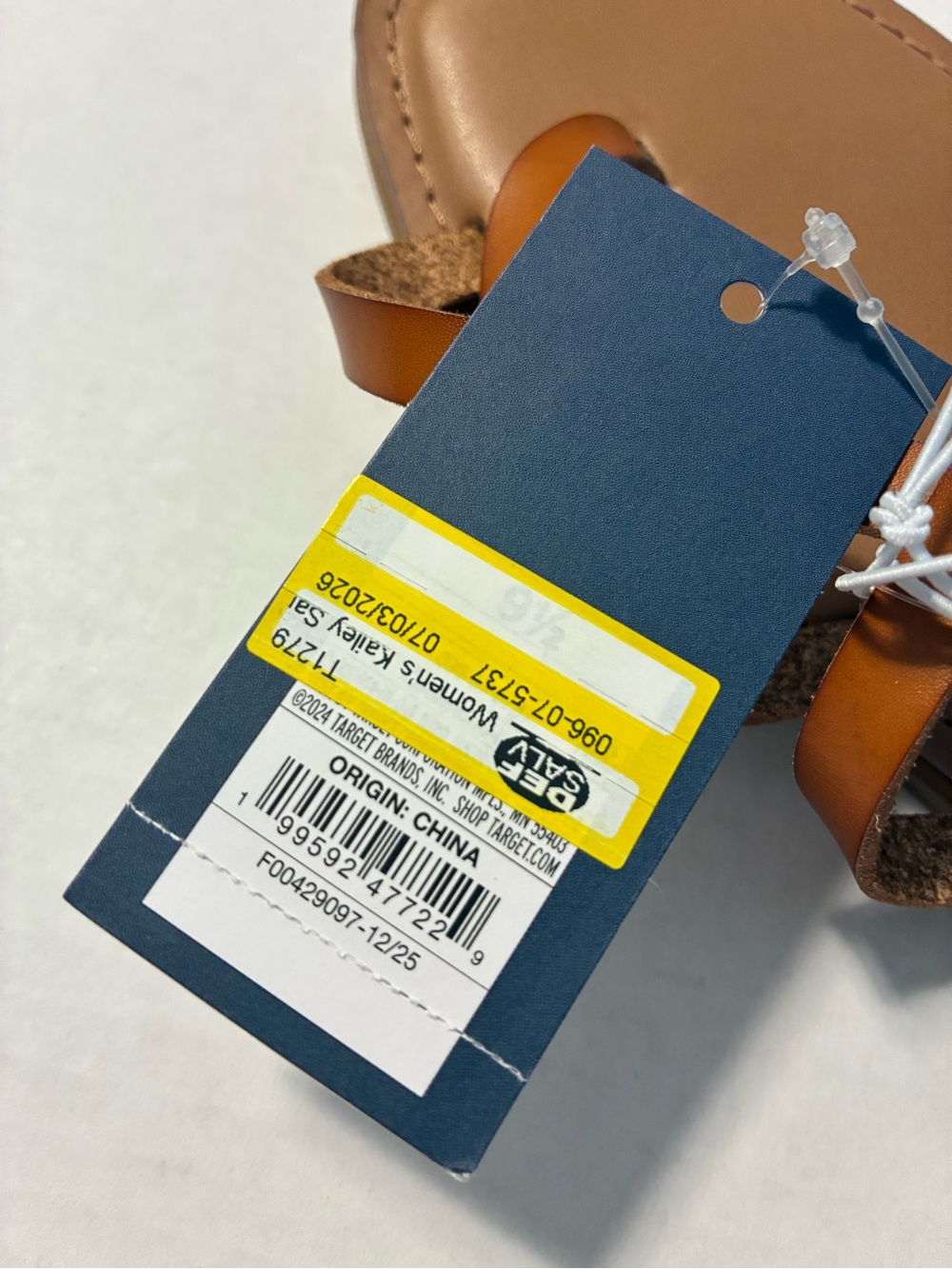 NWT Universal Thread Women’s Kailey Cognac Brown Tan Strappy Sandals size 9.5 - Picture 8 of 8